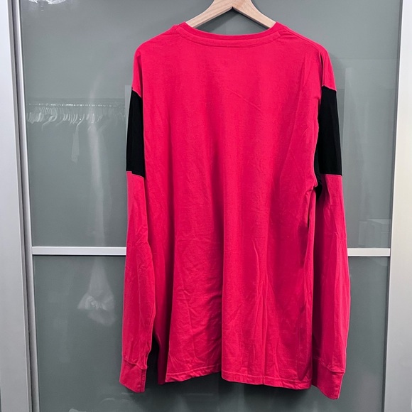 Chicago Blackhawks Long Sleeved Shirt (Men’s) - Picture 2 of 4